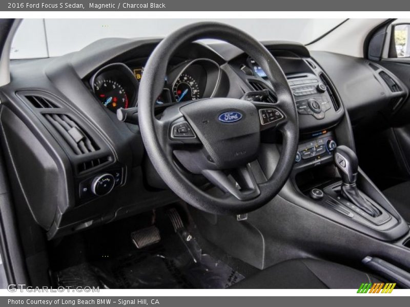 Magnetic / Charcoal Black 2016 Ford Focus S Sedan