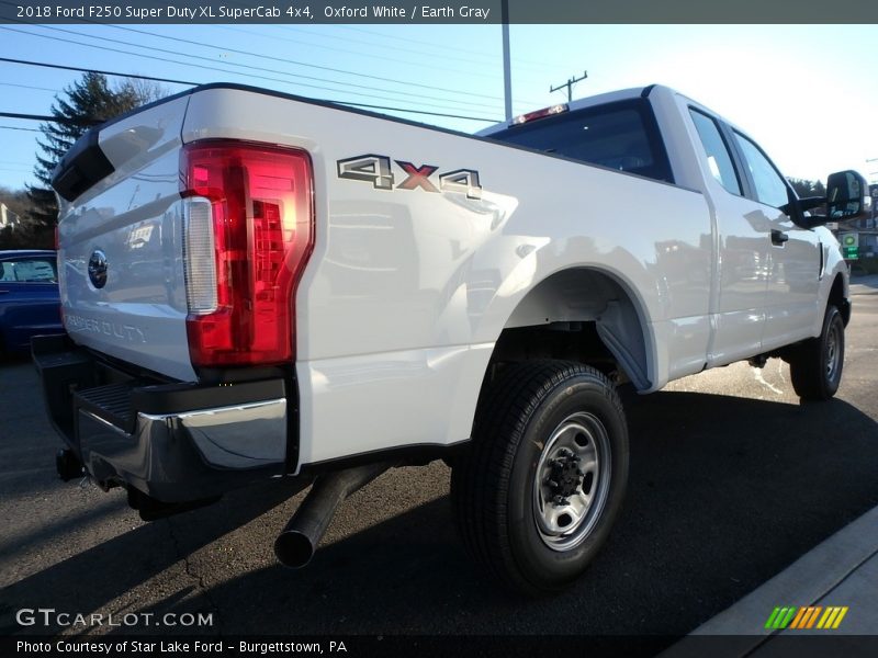 Oxford White / Earth Gray 2018 Ford F250 Super Duty XL SuperCab 4x4