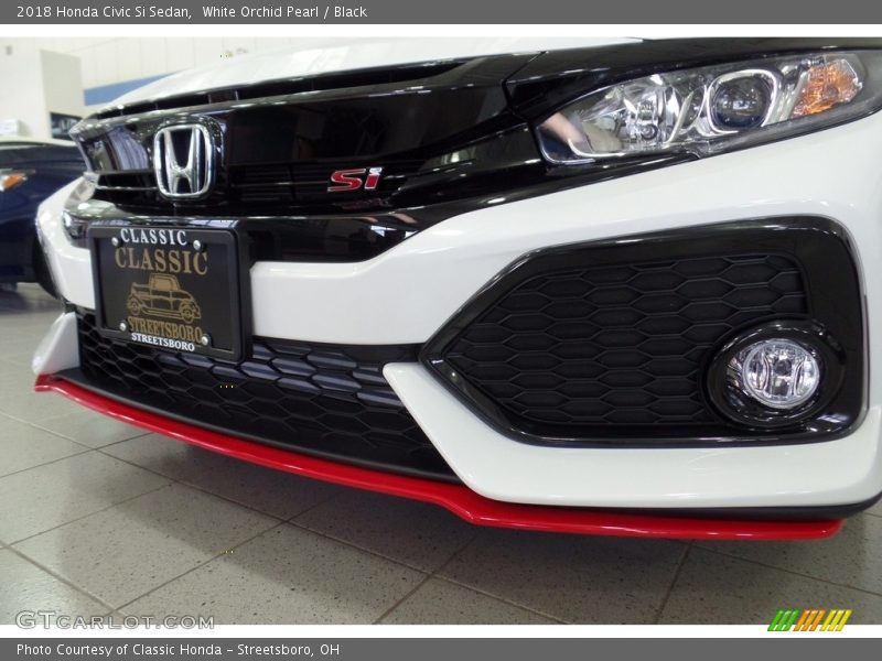 White Orchid Pearl / Black 2018 Honda Civic Si Sedan