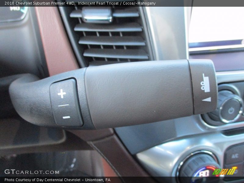 Iridescent Pearl Tricoat / Cocoa/­Mahogany 2018 Chevrolet Suburban Premier 4WD