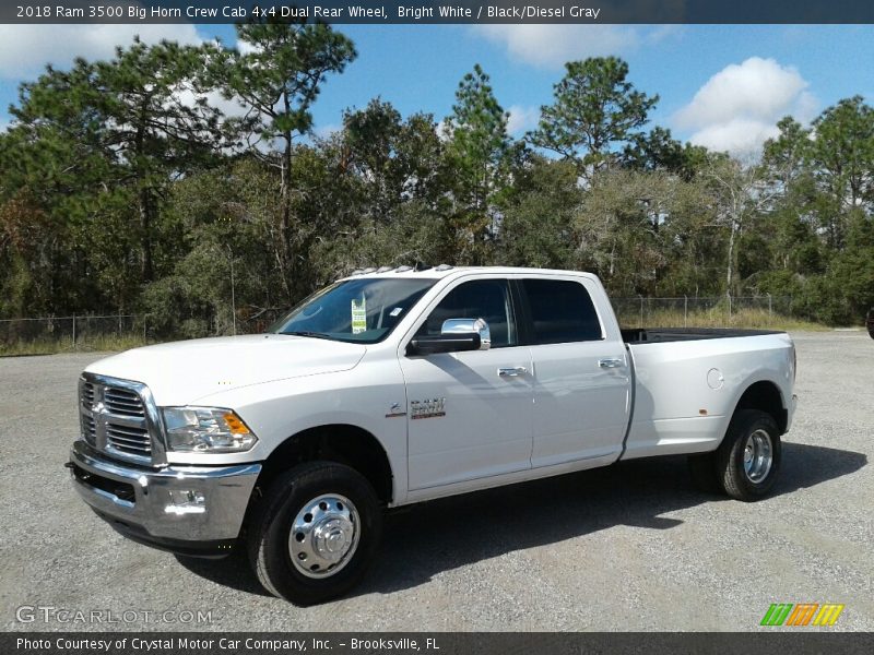 Front 3/4 View of 2018 3500 Big Horn Crew Cab 4x4 Dual Rear Wheel