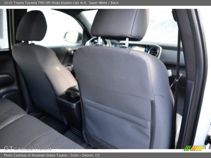 Super White / Black 2016 Toyota Tacoma TRD Off-Road Double Cab 4x4