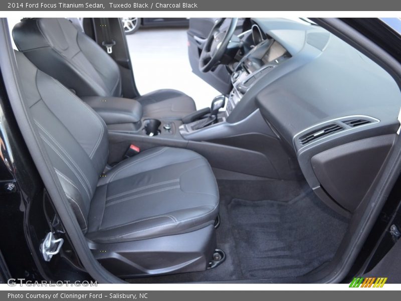 Tuxedo Black / Charcoal Black 2014 Ford Focus Titanium Sedan