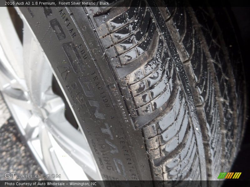 Florett Silver Metallic / Black 2016 Audi A3 1.8 Premium