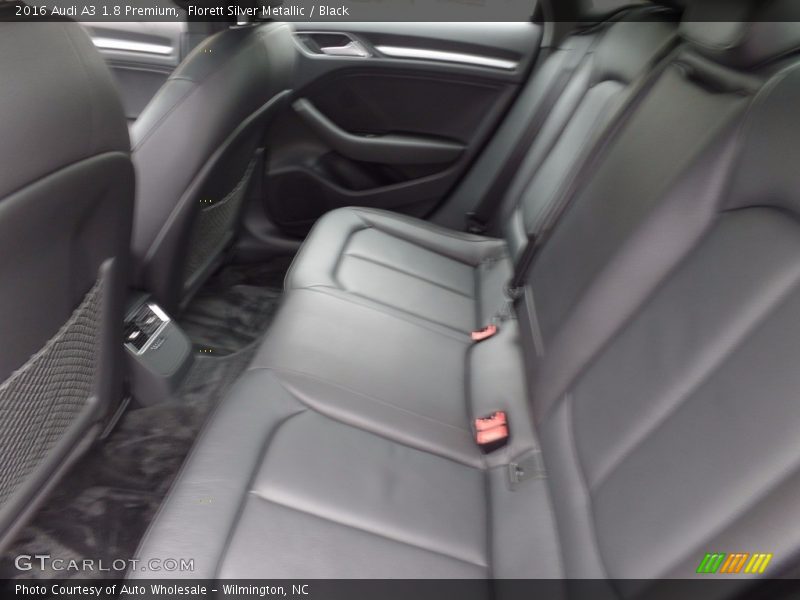 Florett Silver Metallic / Black 2016 Audi A3 1.8 Premium