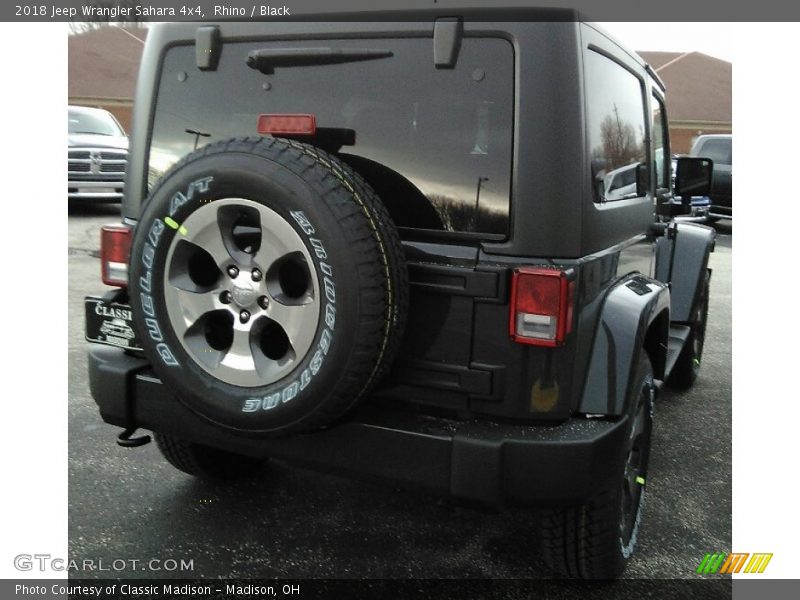 Rhino / Black 2018 Jeep Wrangler Sahara 4x4