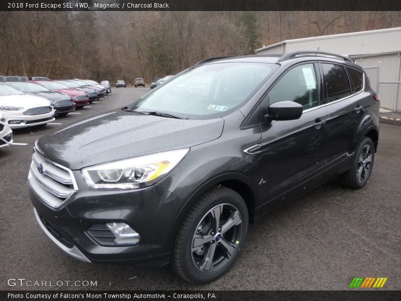 Front 3/4 View of 2018 Escape SEL 4WD