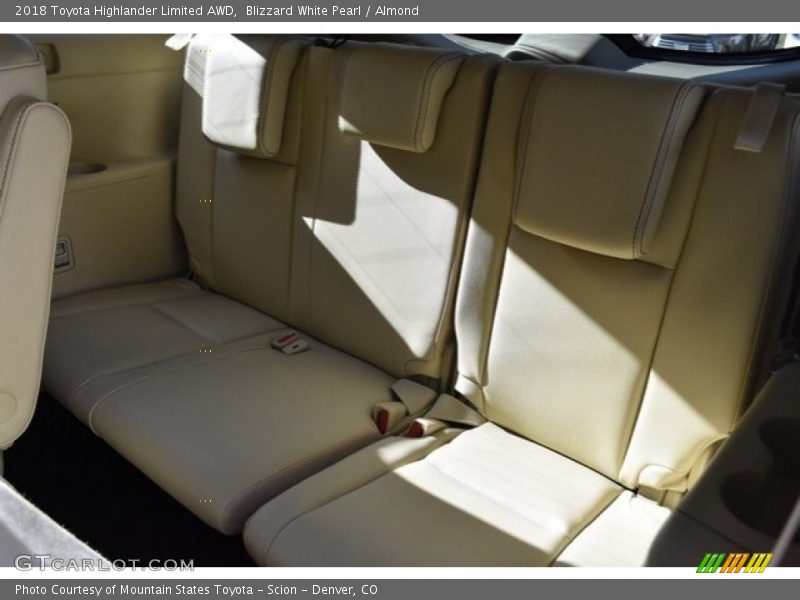 Blizzard White Pearl / Almond 2018 Toyota Highlander Limited AWD