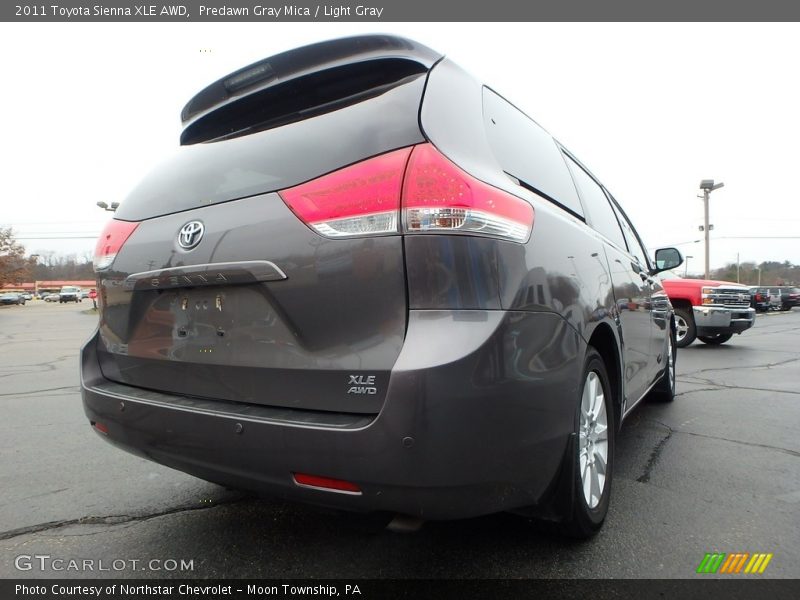 Predawn Gray Mica / Light Gray 2011 Toyota Sienna XLE AWD