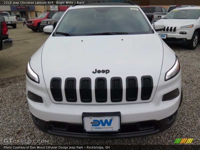 Bright White / Black 2018 Jeep Cherokee Latitude 4x4