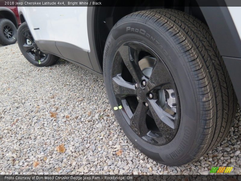 Bright White / Black 2018 Jeep Cherokee Latitude 4x4