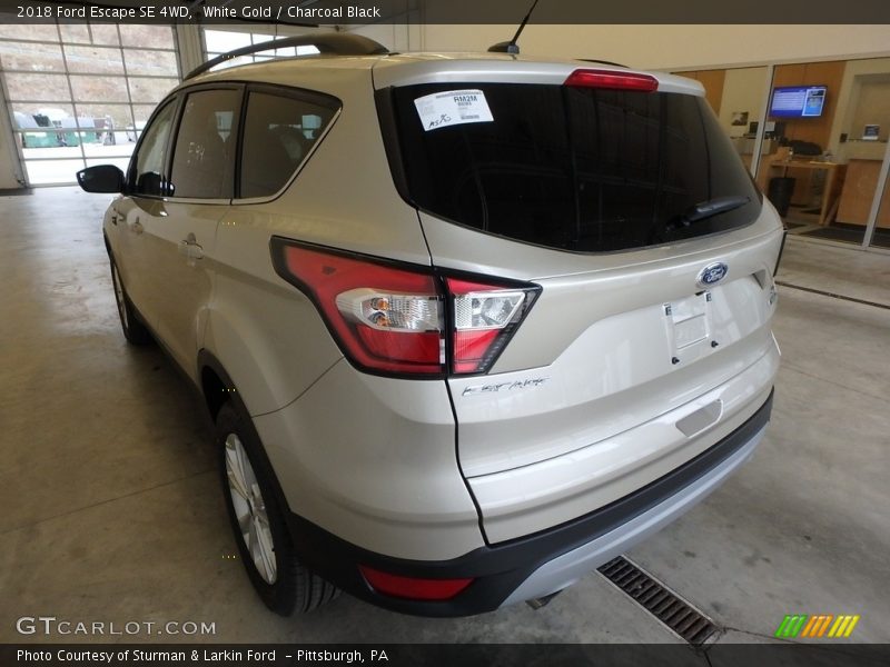 White Gold / Charcoal Black 2018 Ford Escape SE 4WD