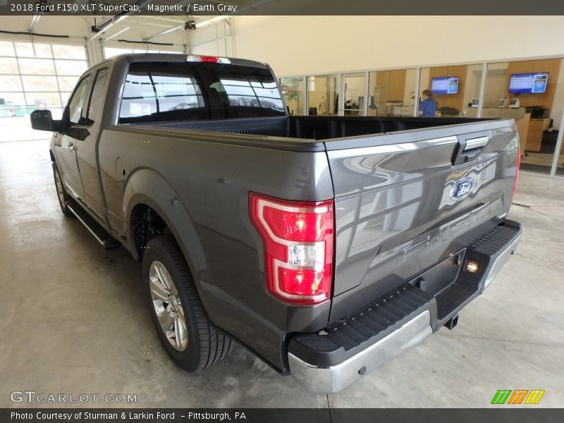 Magnetic / Earth Gray 2018 Ford F150 XLT SuperCab