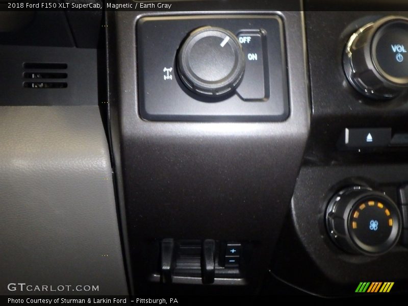 Magnetic / Earth Gray 2018 Ford F150 XLT SuperCab