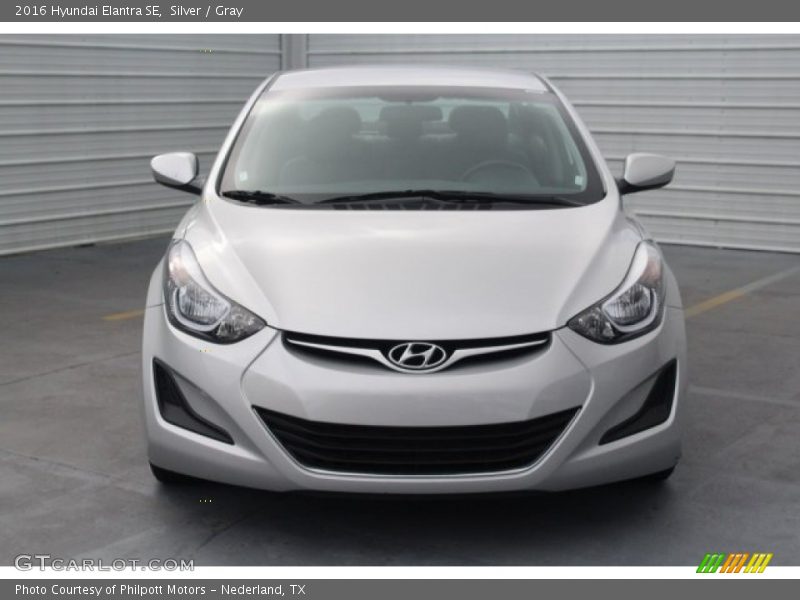 Silver / Gray 2016 Hyundai Elantra SE