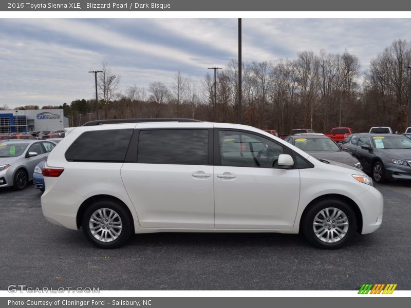 Blizzard Pearl / Dark Bisque 2016 Toyota Sienna XLE