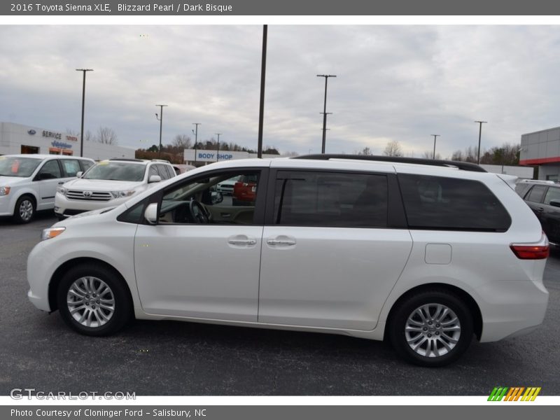 Blizzard Pearl / Dark Bisque 2016 Toyota Sienna XLE