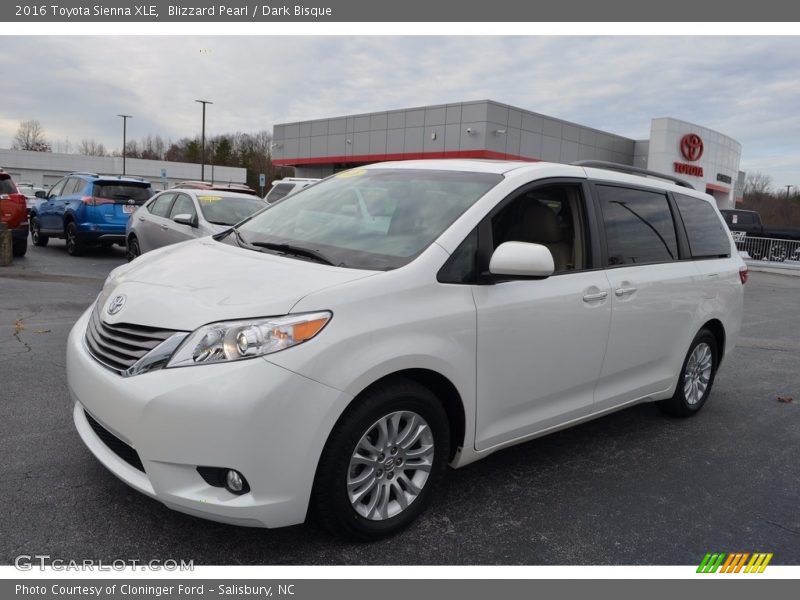 Blizzard Pearl / Dark Bisque 2016 Toyota Sienna XLE