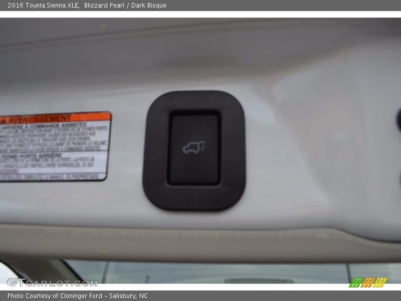 Blizzard Pearl / Dark Bisque 2016 Toyota Sienna XLE