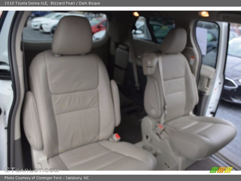 Blizzard Pearl / Dark Bisque 2016 Toyota Sienna XLE