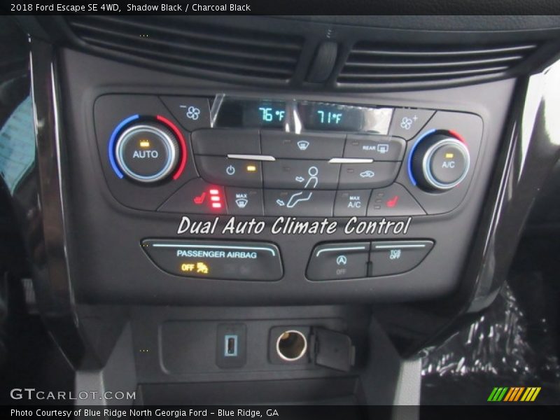 Shadow Black / Charcoal Black 2018 Ford Escape SE 4WD