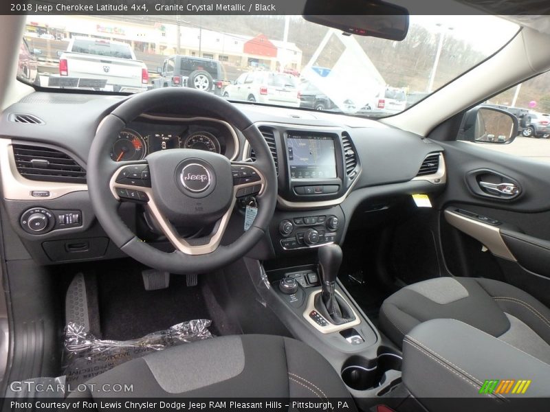 Granite Crystal Metallic / Black 2018 Jeep Cherokee Latitude 4x4