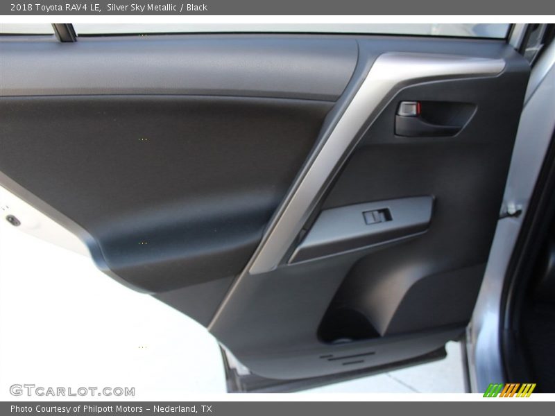 Silver Sky Metallic / Black 2018 Toyota RAV4 LE