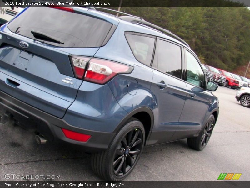 Blue Metallic / Charcoal Black 2018 Ford Escape SE 4WD