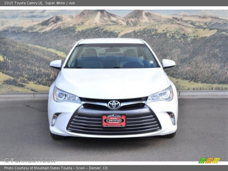 Super White / Ash 2015 Toyota Camry LE