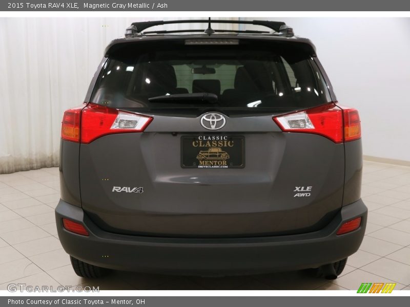 Magnetic Gray Metallic / Ash 2015 Toyota RAV4 XLE