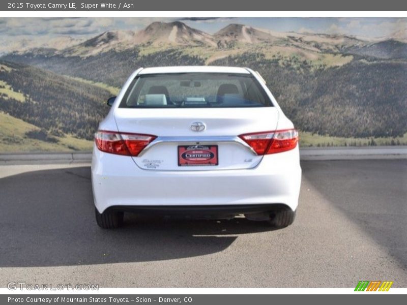 Super White / Ash 2015 Toyota Camry LE