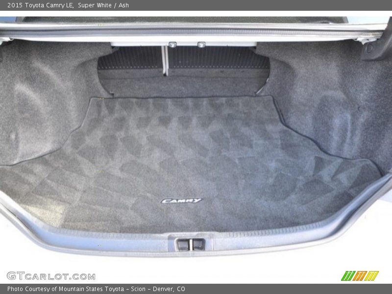 Super White / Ash 2015 Toyota Camry LE