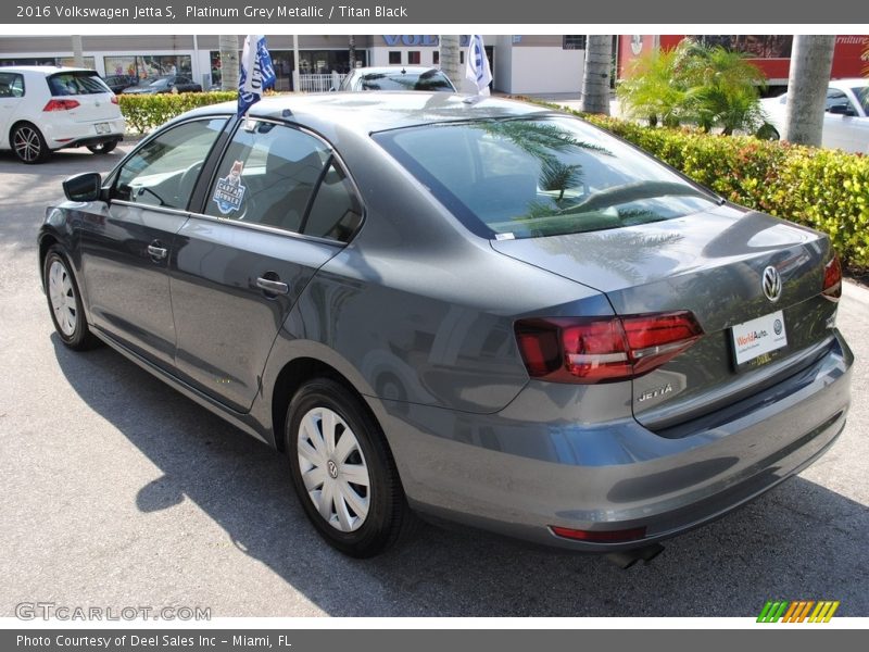 Platinum Grey Metallic / Titan Black 2016 Volkswagen Jetta S