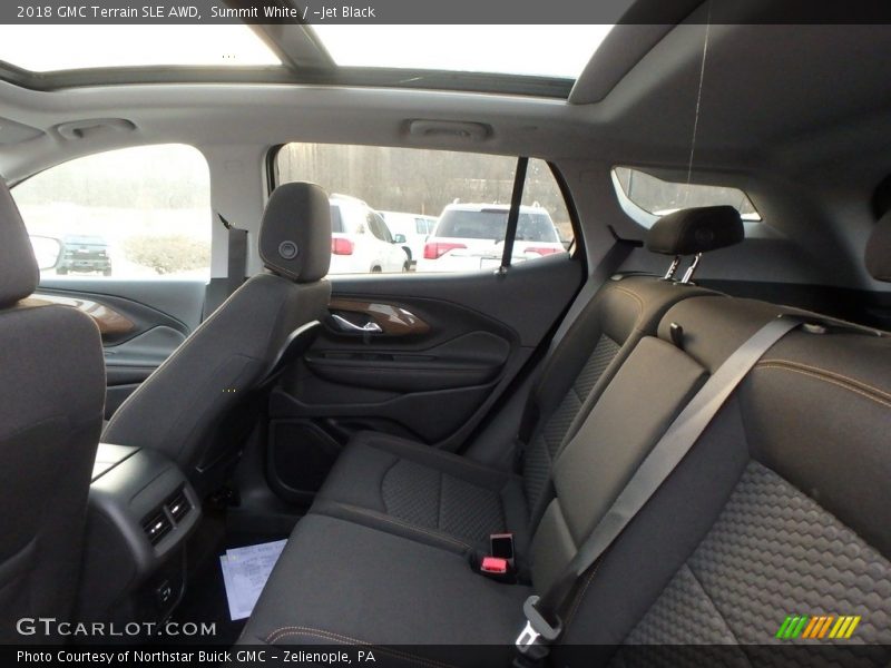 Summit White / ­Jet Black 2018 GMC Terrain SLE AWD