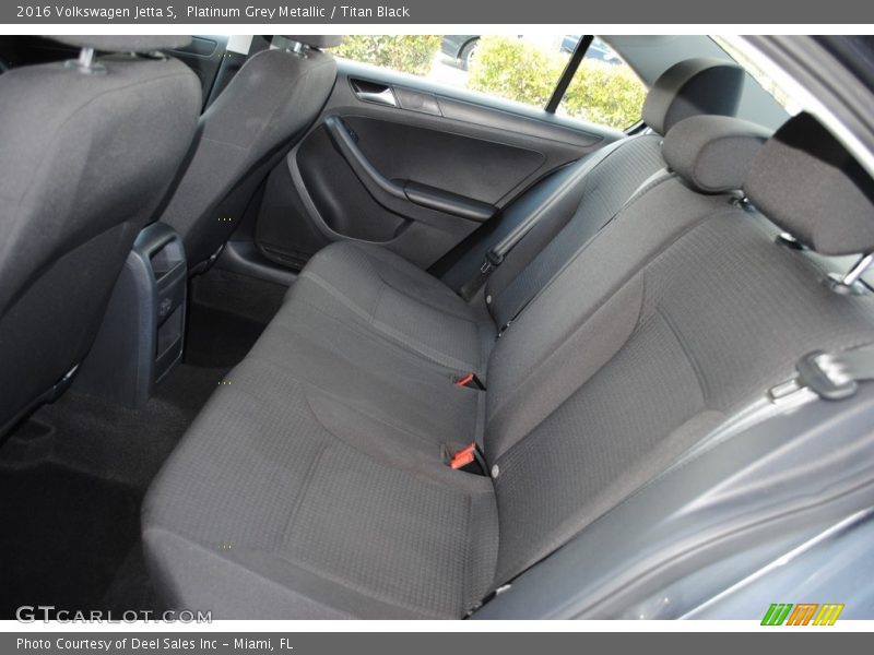 Platinum Grey Metallic / Titan Black 2016 Volkswagen Jetta S