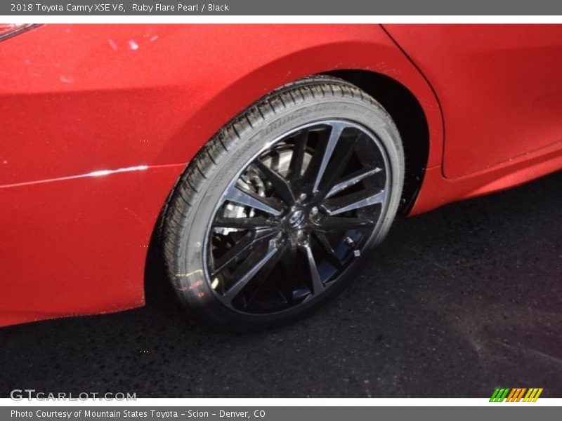 Ruby Flare Pearl / Black 2018 Toyota Camry XSE V6