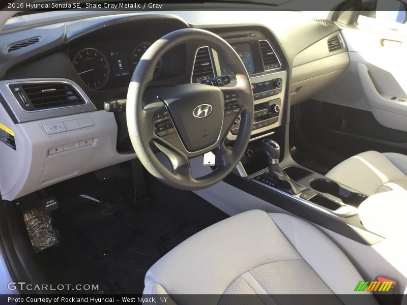 Shale Gray Metallic / Gray 2016 Hyundai Sonata SE