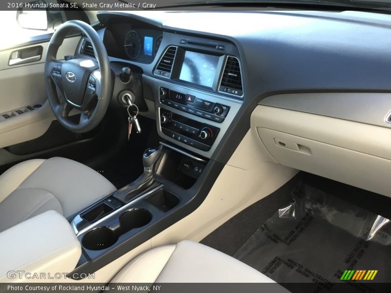 Shale Gray Metallic / Gray 2016 Hyundai Sonata SE