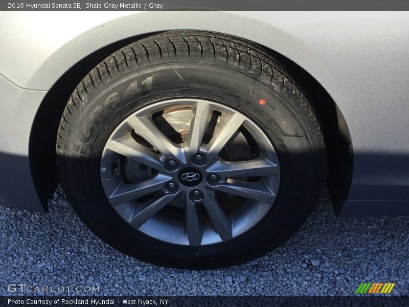 Shale Gray Metallic / Gray 2016 Hyundai Sonata SE