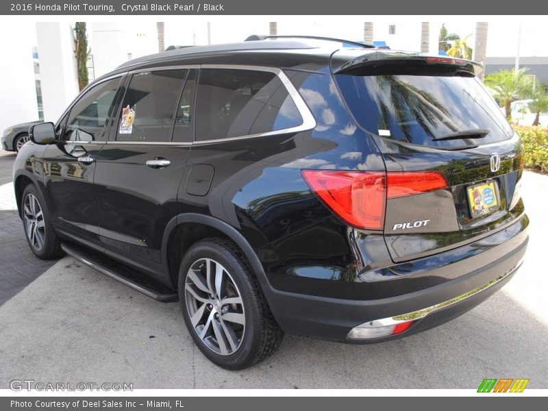 Crystal Black Pearl / Black 2016 Honda Pilot Touring