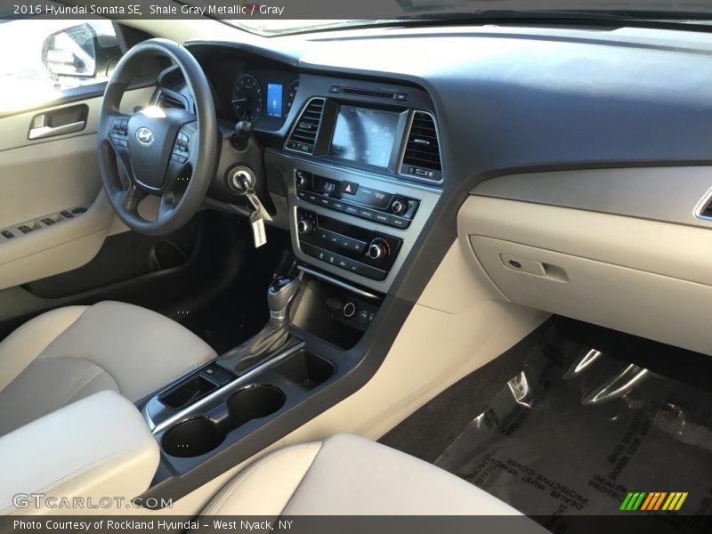 Shale Gray Metallic / Gray 2016 Hyundai Sonata SE