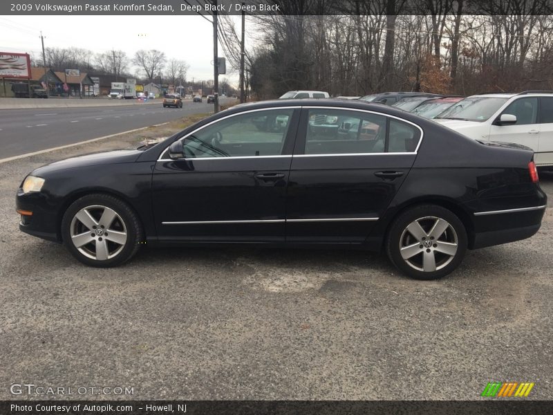 Deep Black / Deep Black 2009 Volkswagen Passat Komfort Sedan
