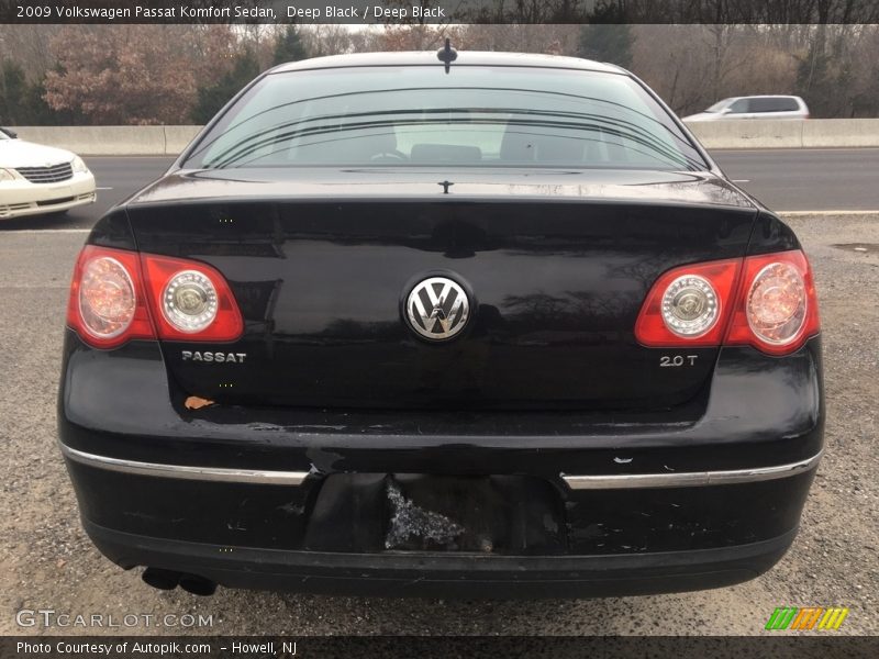 Deep Black / Deep Black 2009 Volkswagen Passat Komfort Sedan