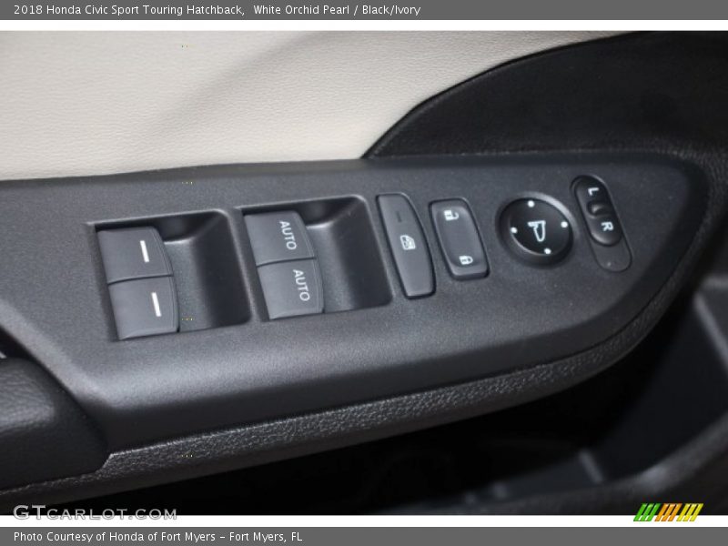 White Orchid Pearl / Black/Ivory 2018 Honda Civic Sport Touring Hatchback