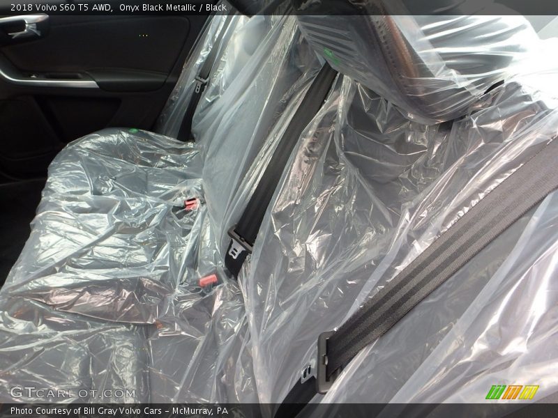 Onyx Black Metallic / Black 2018 Volvo S60 T5 AWD
