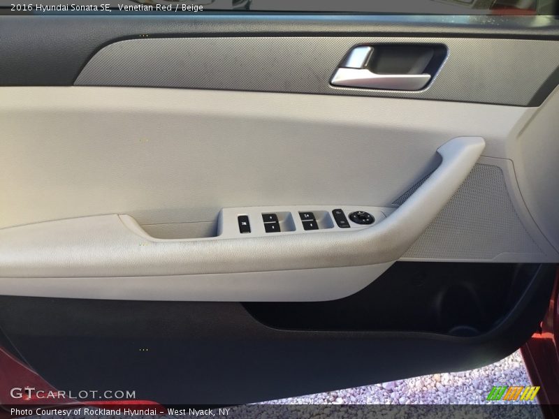 Venetian Red / Beige 2016 Hyundai Sonata SE