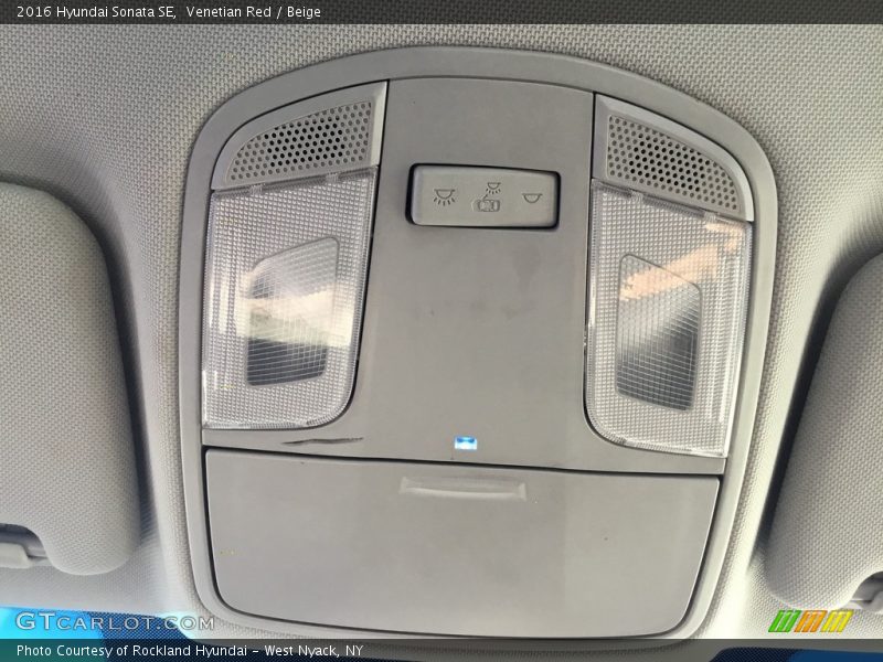 Venetian Red / Beige 2016 Hyundai Sonata SE