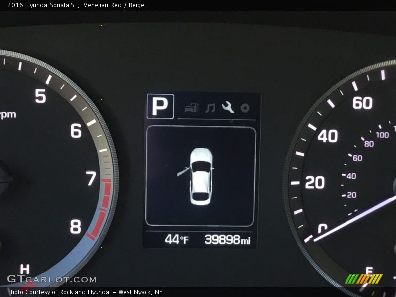Venetian Red / Beige 2016 Hyundai Sonata SE