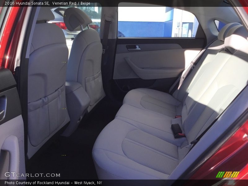 Venetian Red / Beige 2016 Hyundai Sonata SE