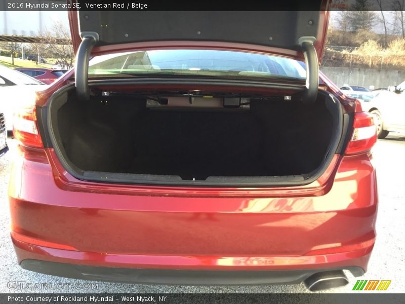 Venetian Red / Beige 2016 Hyundai Sonata SE